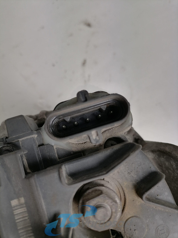 Volvo Alternator 0986046290 - Генератор для Грузовиков: фото 3 Volvo Alternator 0986046290 - Генератор для Грузовиков: фото 3