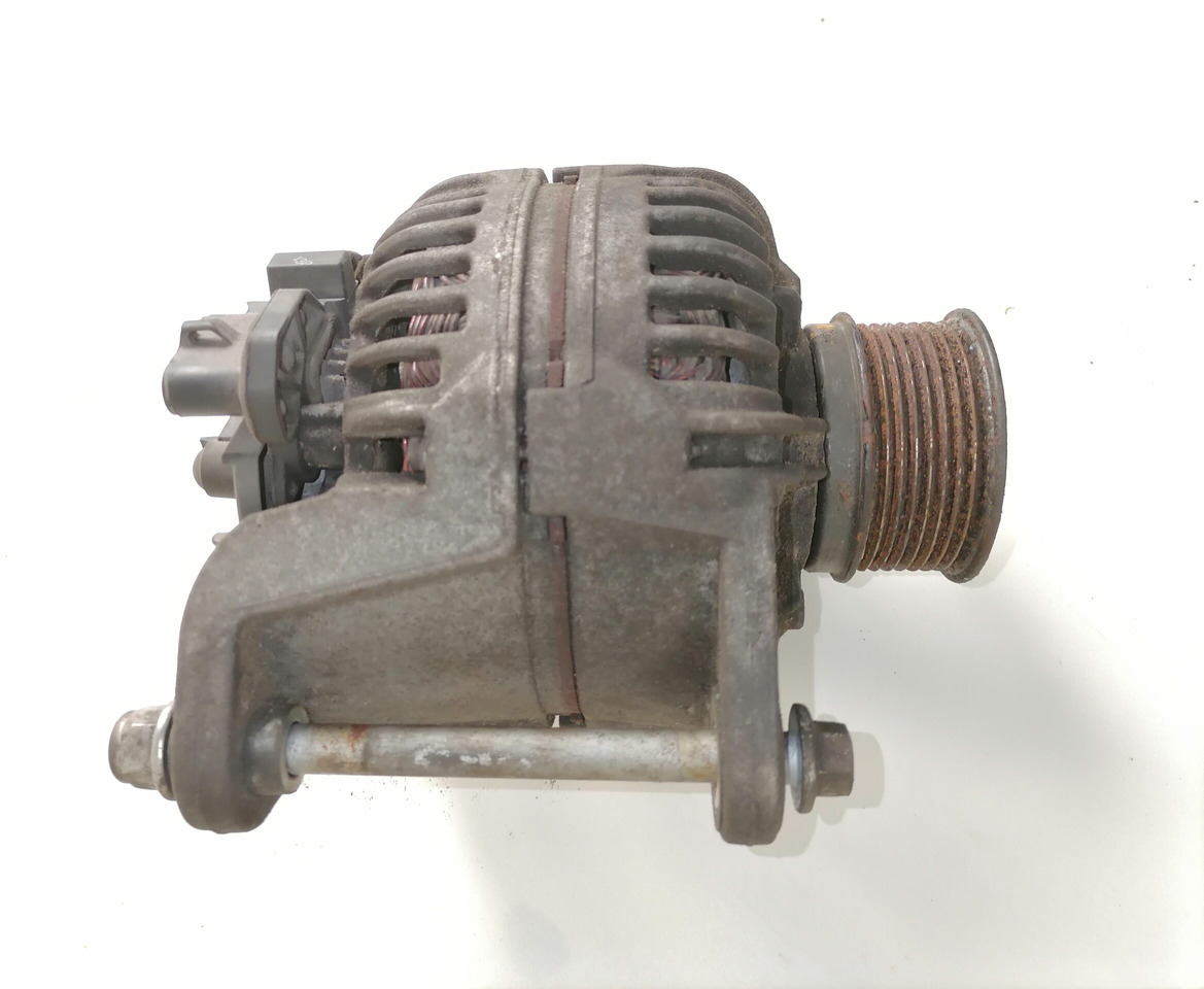 Volvo Alternator 22218393 - Генератор для Грузовиков: фото 3 Volvo Alternator 22218393 - Генератор для Грузовиков: фото 3