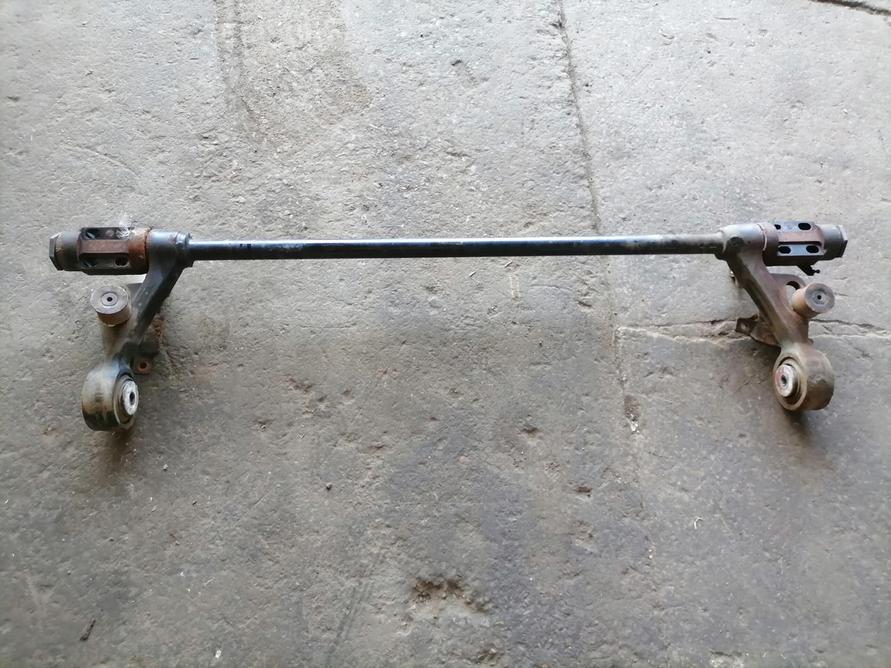 Volvo Anti-roll bar 3198853 - Подвеска кабины для Грузовиков: фото 2 Volvo Anti-roll bar 3198853 - Подвеска кабины для Грузовиков: фото 2