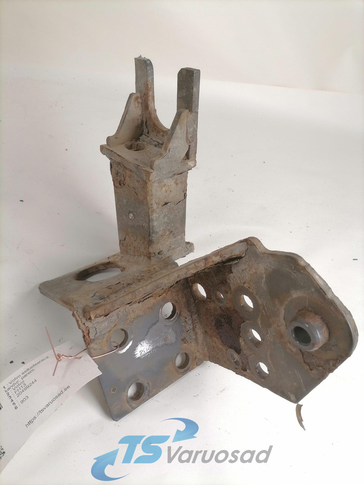 Volvo Bumper bracket 20499244 - Бампер для Грузовиков: фото 1 Volvo Bumper bracket 20499244 - Бампер для Грузовиков: фото 1