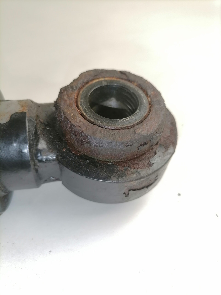 Volvo Cab tilting cylinder 3198843 - Подвеска кабины для Грузовиков: фото 2 Volvo Cab tilting cylinder 3198843 - Подвеска кабины для Грузовиков: фото 2