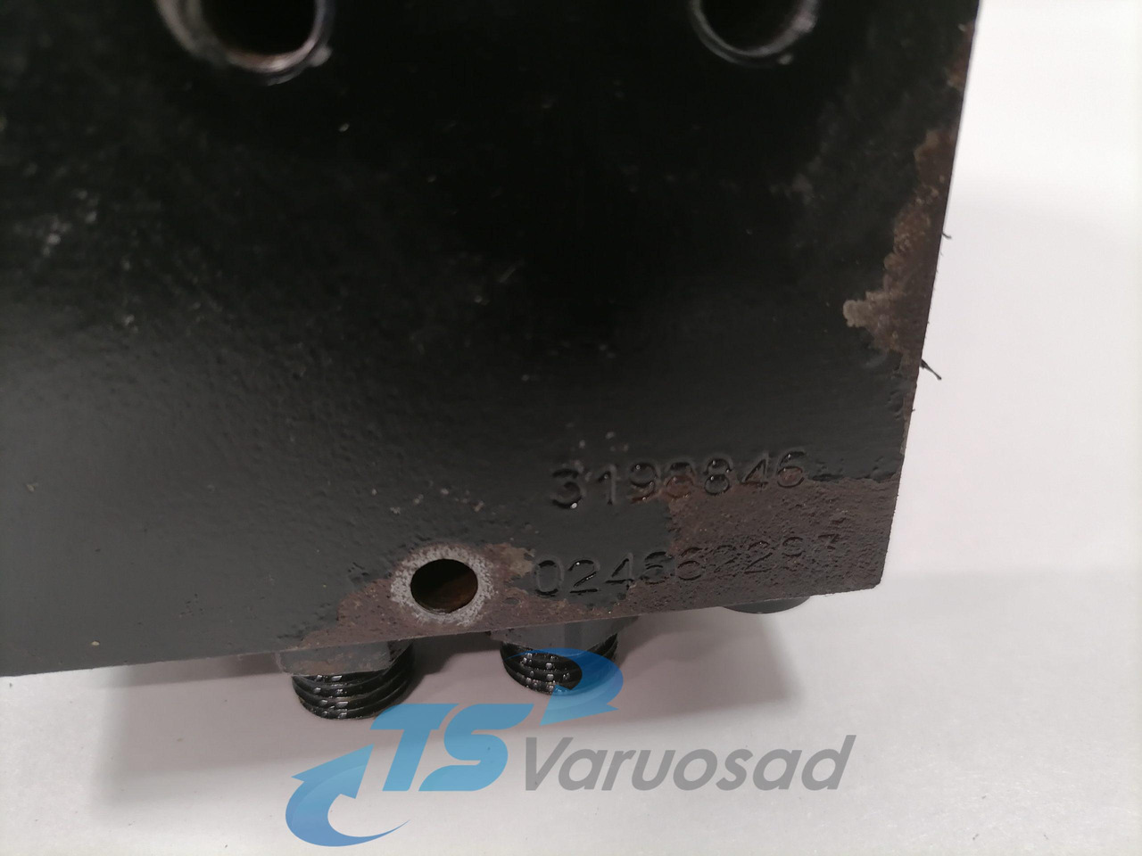 Volvo Cab tilting pump 3198846 - Подвеска кабины для Грузовиков: фото 4 Volvo Cab tilting pump 3198846 - Подвеска кабины для Грузовиков: фото 4