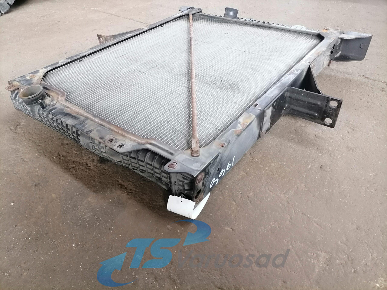 Volvo Cooling radiator 20936055 - Радиатор для Грузовиков: фото 2 Volvo Cooling radiator 20936055 - Радиатор для Грузовиков: фото 2