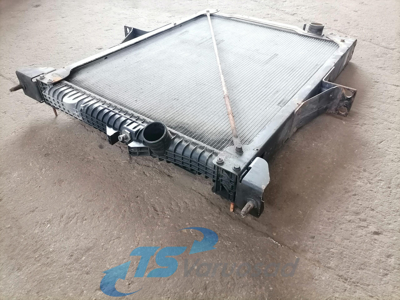 Volvo Cooling radiator 20936055 - Радиатор для Грузовиков: фото 4 Volvo Cooling radiator 20936055 - Радиатор для Грузовиков: фото 4