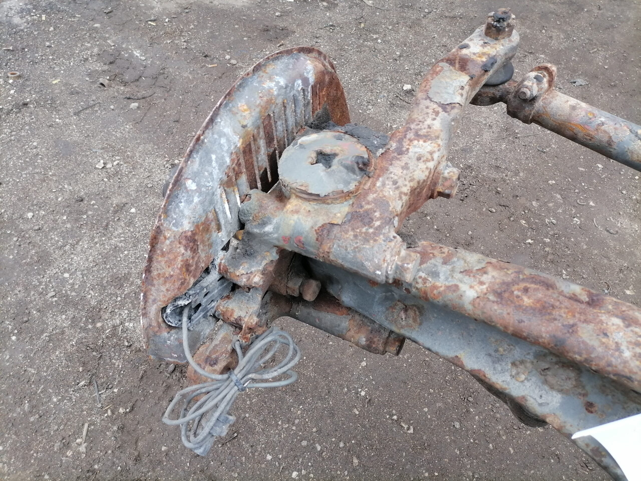 Volvo First axel housing 20399060 - Передняя ось для Грузовиков: фото 4 Volvo First axel housing 20399060 - Передняя ось для Грузовиков: фото 4