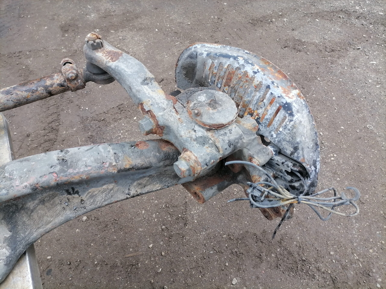 Volvo First axel housing 20399060 - Передняя ось для Грузовиков: фото 2 Volvo First axel housing 20399060 - Передняя ось для Грузовиков: фото 2