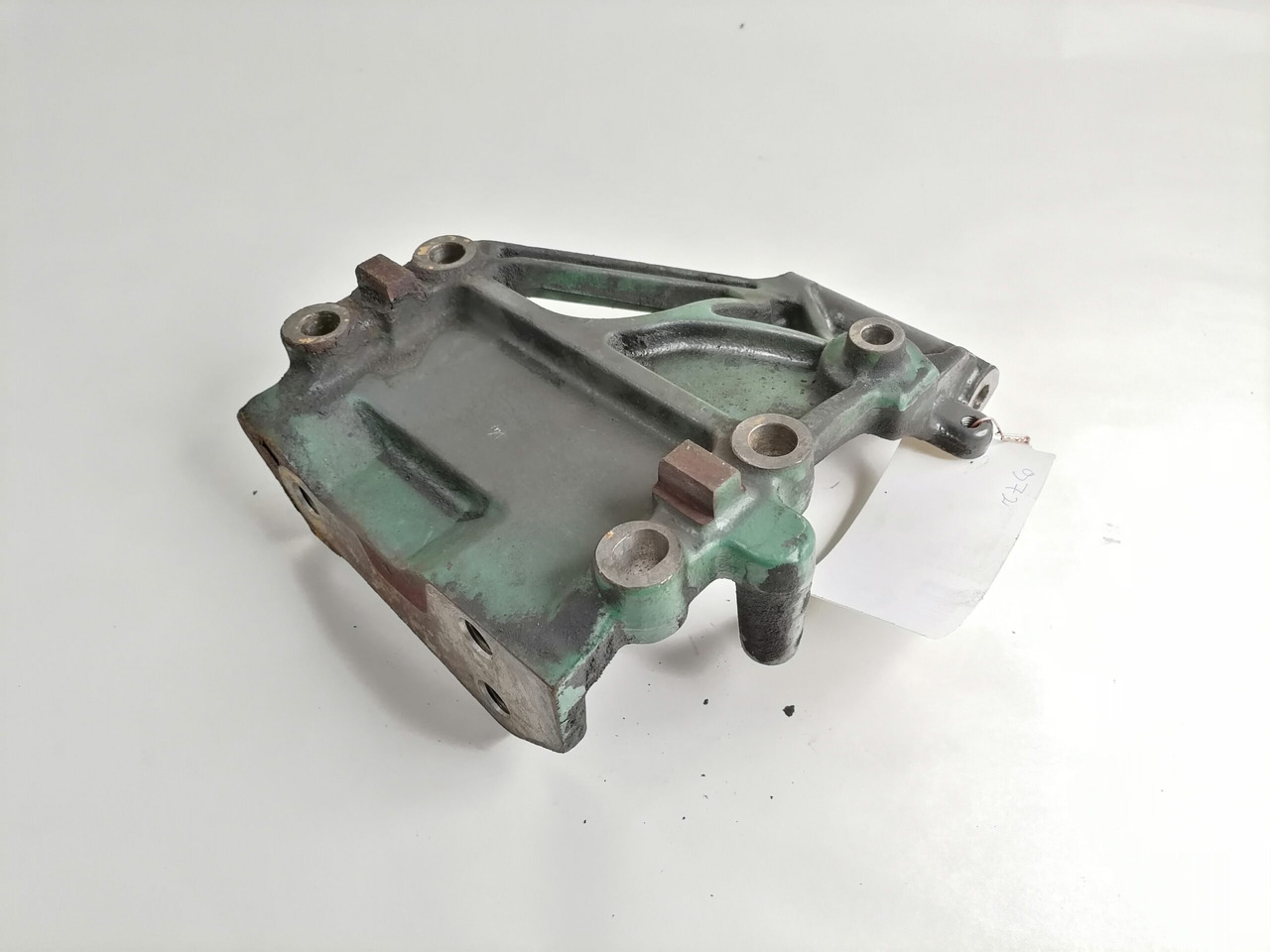 Volvo Generaatori kandur 20922883 - Генератор для Грузовиков: фото 3 Volvo Generaatori kandur 20922883 - Генератор для Грузовиков: фото 3