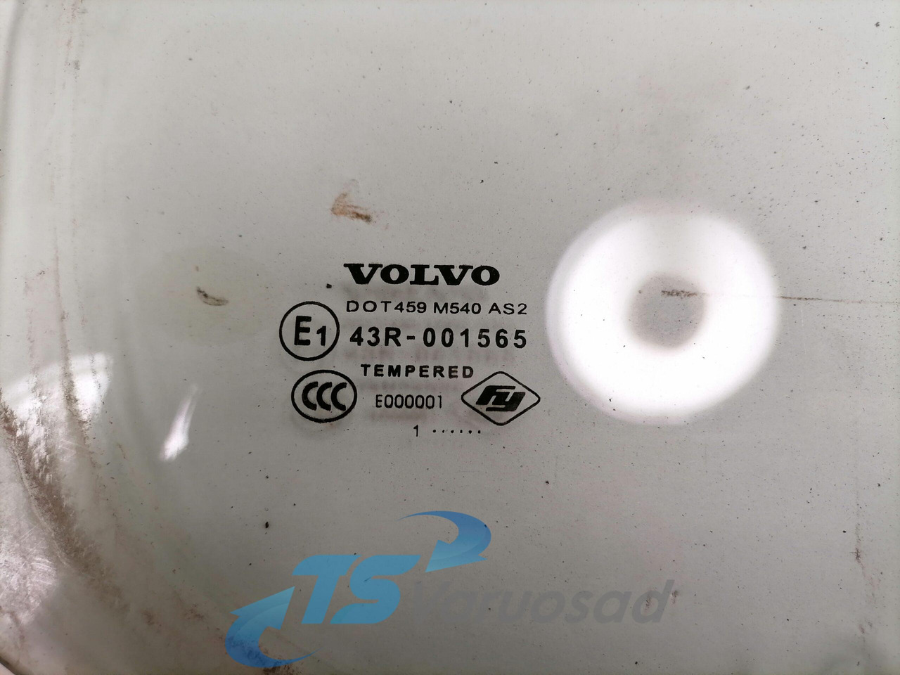 Volvo Küljeklaas, parem 20768971 - Стекло и запчасти для Грузовиков: фото 3 Volvo Küljeklaas, parem 20768971 - Стекло и запчасти для Грузовиков: фото 3