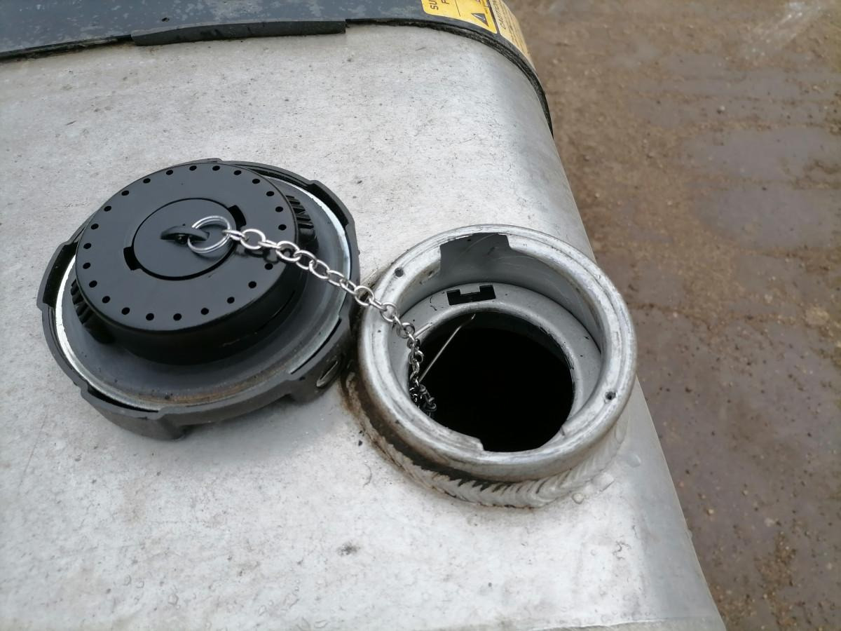 Топливный бак для Грузовиков Volvo Kütusepaak 650L 21516455: фото 7