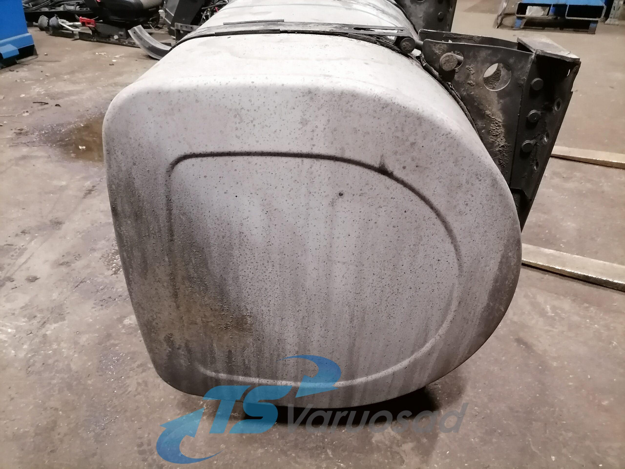 Volvo Kütusepaak 900L 21442022 - Топливный бак для Грузовиков: фото 2 Volvo Kütusepaak 900L 21442022 - Топливный бак для Грузовиков: фото 2