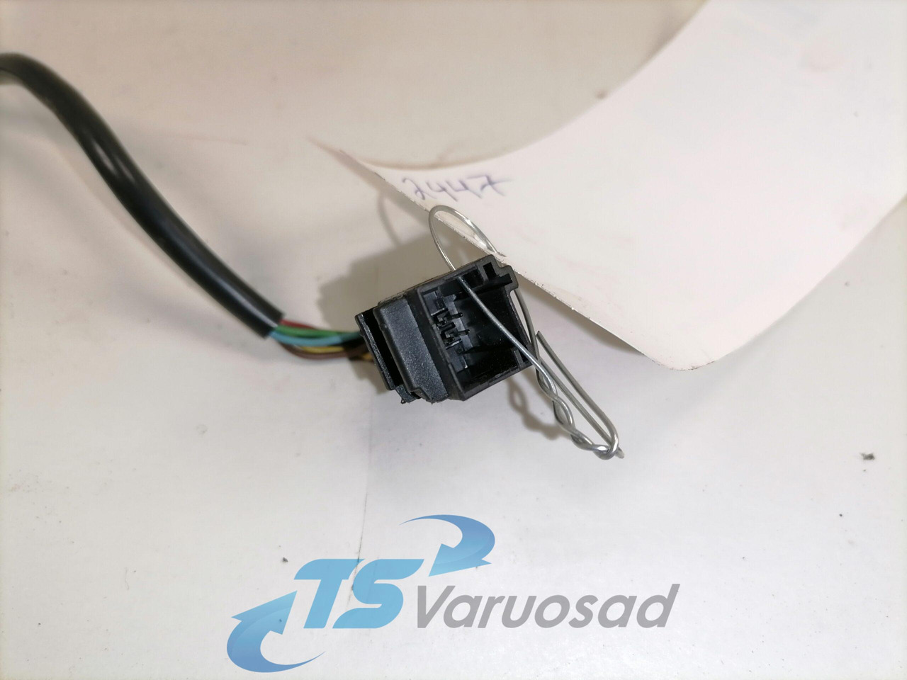 Volvo Lüliti, pardakompuuter 7420822232 - Электрическая система для Грузовиков: фото 4 Volvo Lüliti, pardakompuuter 7420822232 - Электрическая система для Грузовиков: фото 4