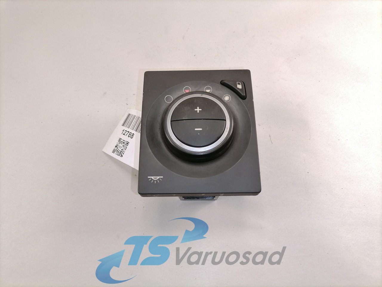 Volvo Lüliti, salongi valgustus 22049578 - Кабина для Грузовиков: фото 1 Volvo Lüliti, salongi valgustus 22049578 - Кабина для Грузовиков: фото 1