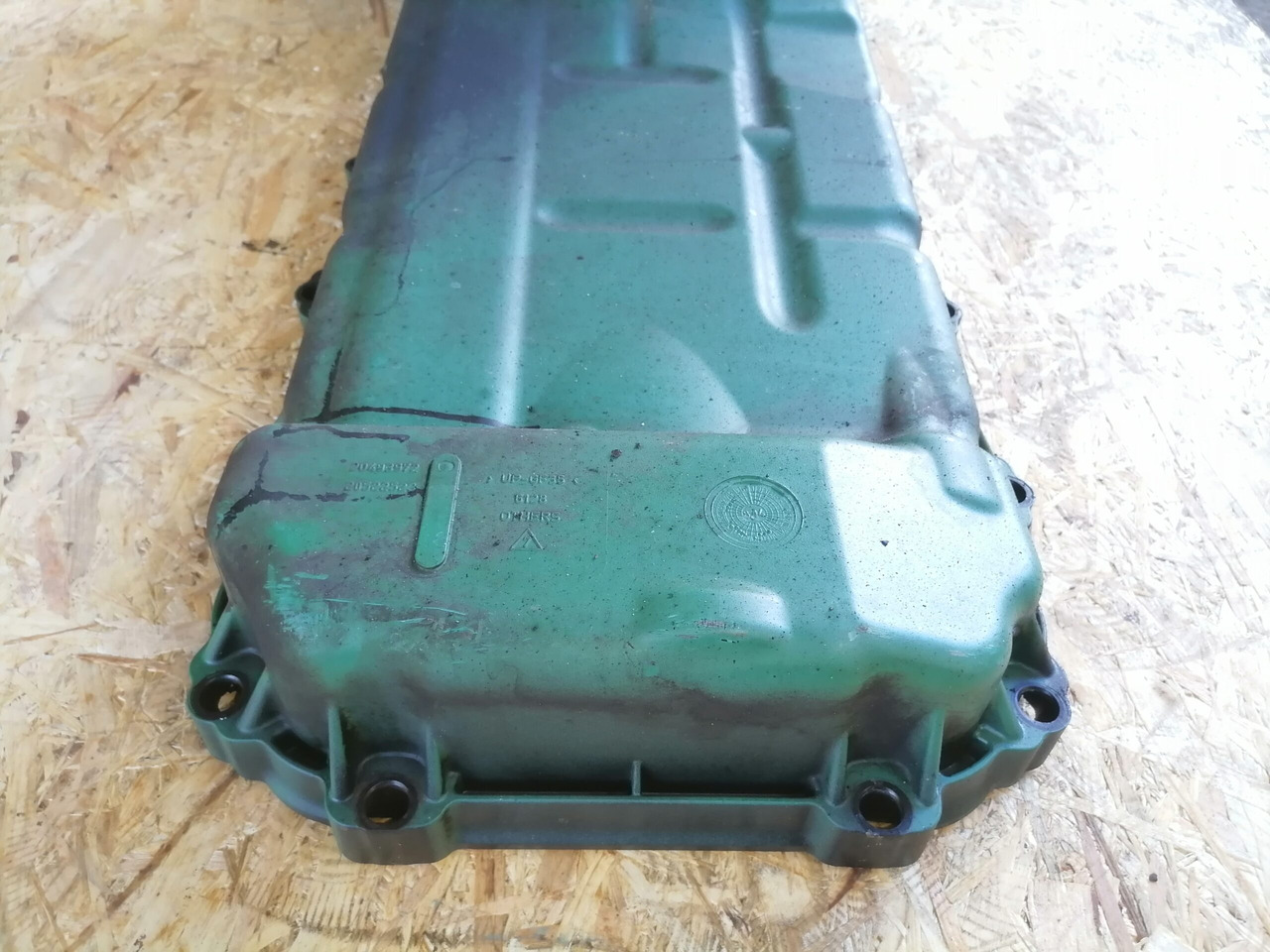 Volvo Oil sump 20493972 - Масляный поддон для Грузовиков: фото 3 Volvo Oil sump 20493972 - Масляный поддон для Грузовиков: фото 3