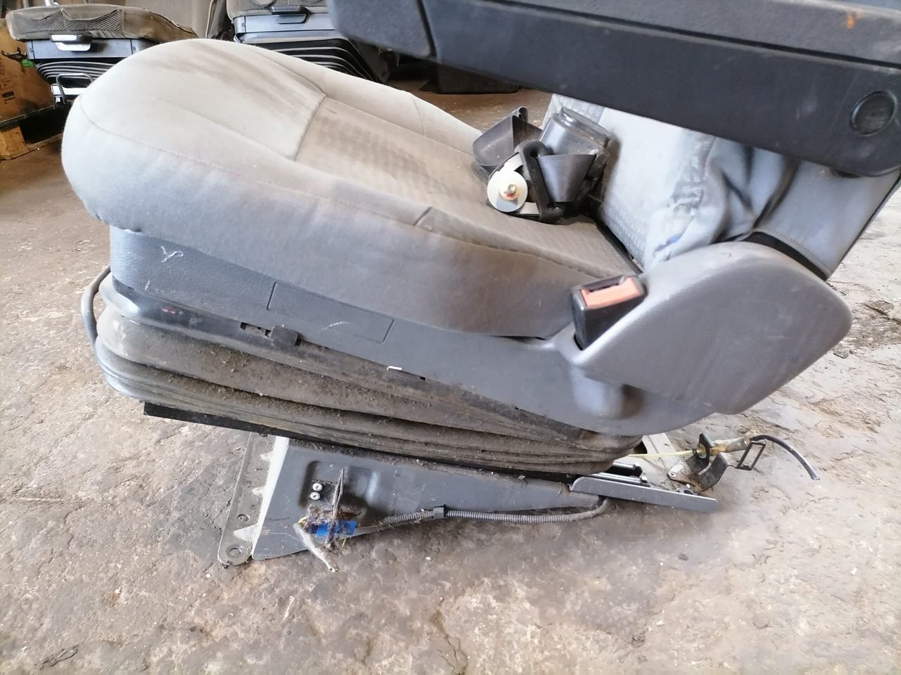 Volvo Passenger seat 20591478 - Сиденье для Грузовиков: фото 5 Volvo Passenger seat 20591478 - Сиденье для Грузовиков: фото 5