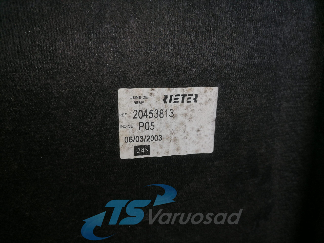 Volvo Salongi polster 20453813 - Универсальная запчасть для Грузовиков: фото 3 Volvo Salongi polster 20453813 - Универсальная запчасть для Грузовиков: фото 3