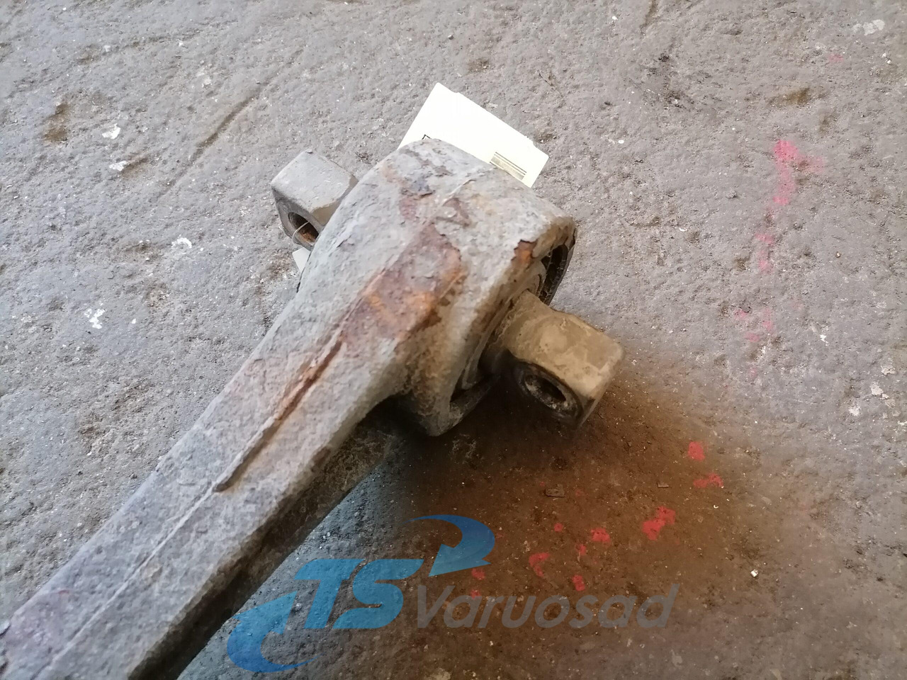 Volvo Torque rod 21196798 - Ось и запчасти для Грузовиков: фото 3 Volvo Torque rod 21196798 - Ось и запчасти для Грузовиков: фото 3