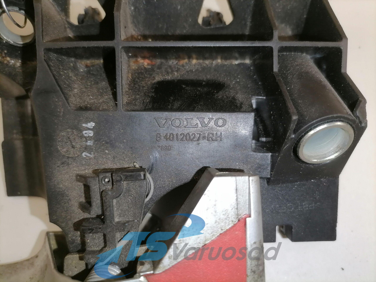 Volvo Ukselink, sisemine parem 84012027 - Дверь и запчасти для Грузовиков: фото 3 Volvo Ukselink, sisemine parem 84012027 - Дверь и запчасти для Грузовиков: фото 3