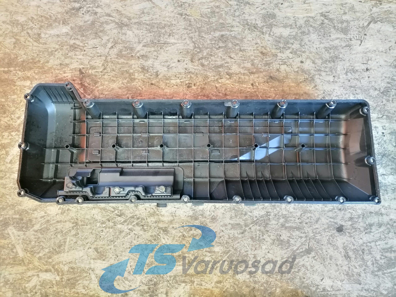 Volvo Valve cover 21627156 - Головка блока для Грузовиков: фото 3 Volvo Valve cover 21627156 - Головка блока для Грузовиков: фото 3