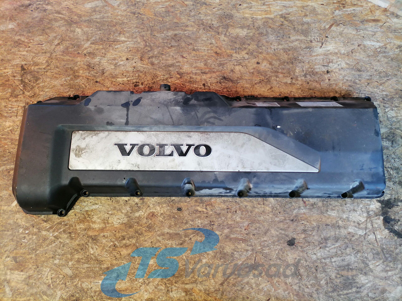 Volvo Valve cover 21627156 - Головка блока для Грузовиков: фото 2 Volvo Valve cover 21627156 - Головка блока для Грузовиков: фото 2