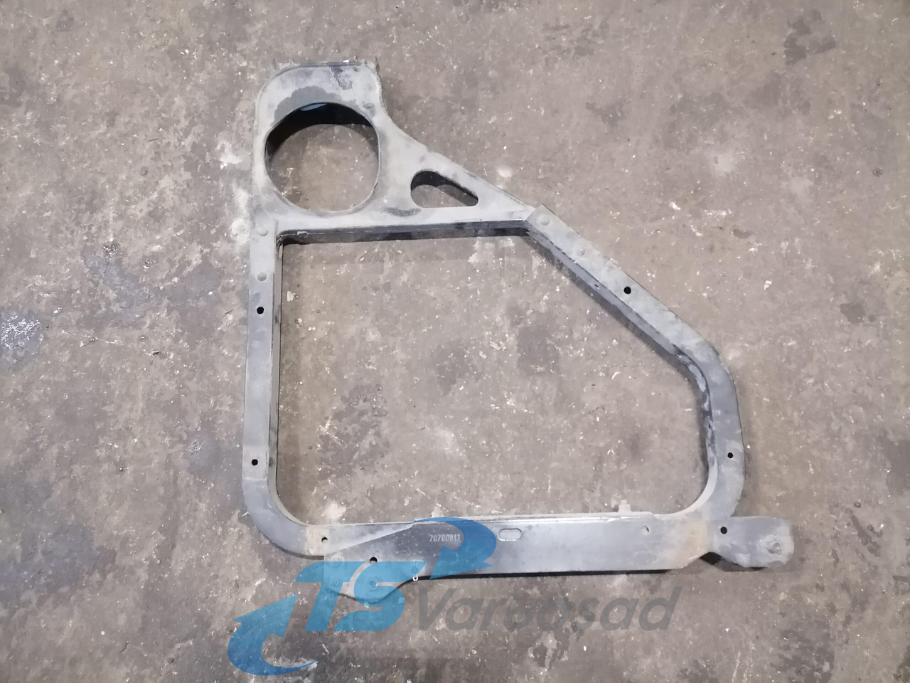 Volvo Volvo raami kronstein, küljespoileri kandur 20493922 - Рама/ Шасси для Грузовиков: фото 2 Volvo Volvo raami kronstein, küljespoileri kandur 20493922 - Рама/ Шасси для Грузовиков: фото 2