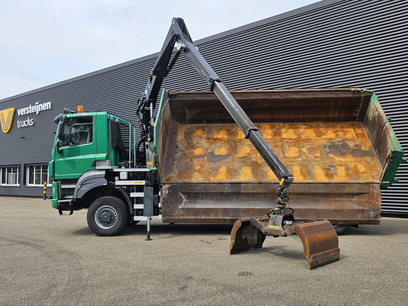 DAF TATRA T158/II 6X6 / HMF Z CRANE + 2 SIDE TIPPER - Самосвал, Автоманипулятор: фото 3 DAF TATRA T158/II 6X6 / HMF Z CRANE + 2 SIDE TIPPER - Самосвал, Автоманипулятор: фото 3