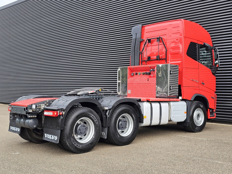 Volvo FH 16 650 / 6x4 BOOGIE / HYDRAULIC / RETARDER / DYNAMIC STEER - Грузовик: фото 2 Volvo FH 16 650 / 6x4 BOOGIE / HYDRAULIC / RETARDER / DYNAMIC STEER - Грузовик: фото 2