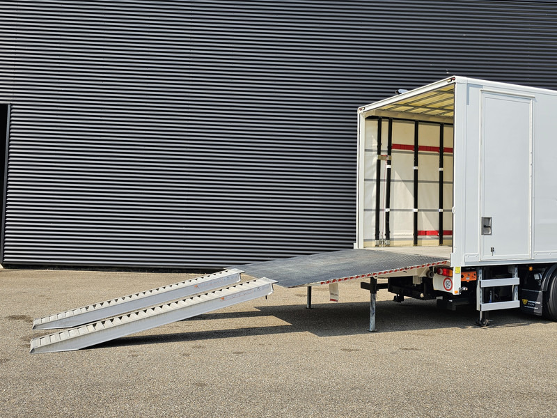 MAN TGM 26.320 / 6x2-4 / LBW / 6000kg TAIL LIFT - Грузовик с закрытым кузовом: фото 4 MAN TGM 26.320 / 6x2-4 / LBW / 6000kg TAIL LIFT - Грузовик с закрытым кузовом: фото 4