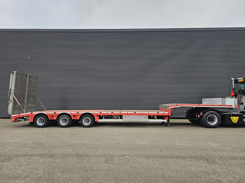 Max Trailer 3 x steering axle / hydraulic ramp / hydraulic bed - Низкорамный полуприцеп: фото 5 Max Trailer 3 x steering axle / hydraulic ramp / hydraulic bed - Низкорамный полуприцеп: фото 5