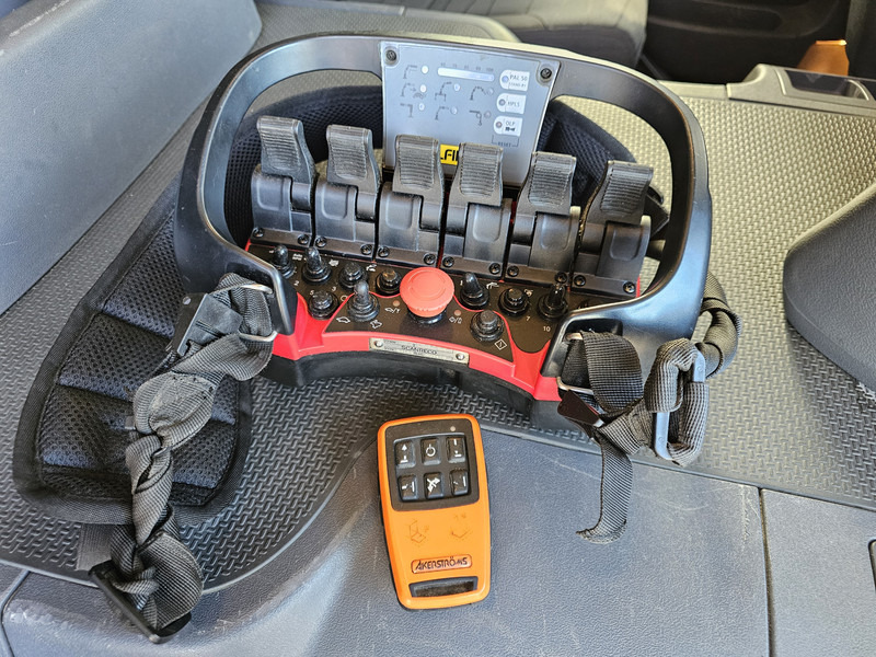 Scania P320 4x2 / PALFINGER PK14002 / CRANE/KRAN - Автоманипулятор: фото 5 Scania P320 4x2 / PALFINGER PK14002 / CRANE/KRAN - Автоманипулятор: фото 5