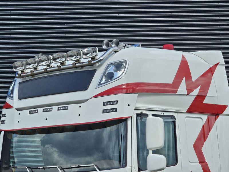 DAF XF480 / 6x2/4 / LIFT STEERING AXLE - Тягач: фото 4 DAF XF480 / 6x2/4 / LIFT STEERING AXLE - Тягач: фото 4