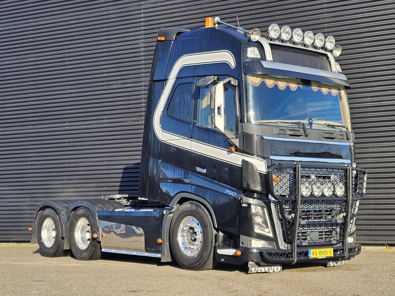 Volvo FH 16 750 6x2 BOOGIE / RETARDER / I PARK COOL - Тягач: фото 3 Volvo FH 16 750 6x2 BOOGIE / RETARDER / I PARK COOL - Тягач: фото 3