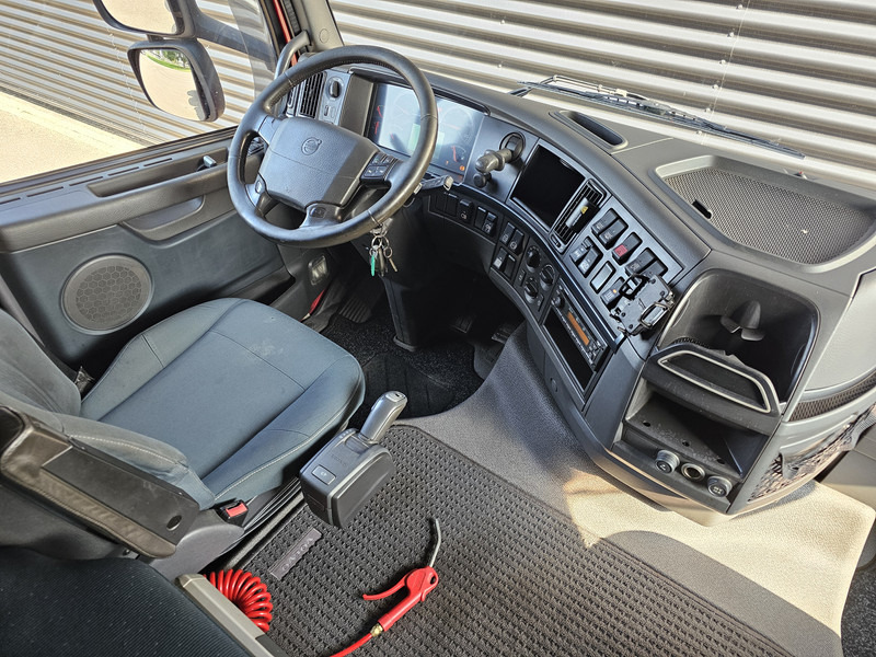 Тягач Volvo FH 460 6x2-4 / HYDRAULIC / FULL AIR: фото 12