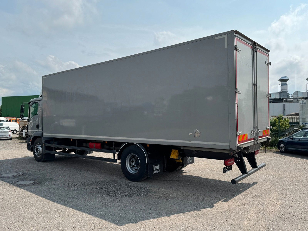 MAN 18.290 4X2 Koffer / Plane Top Zustand 8,30 Meter в лизинг MAN 18.290 4X2 Koffer / Plane Top Zustand 8,30 Meter: фото 11