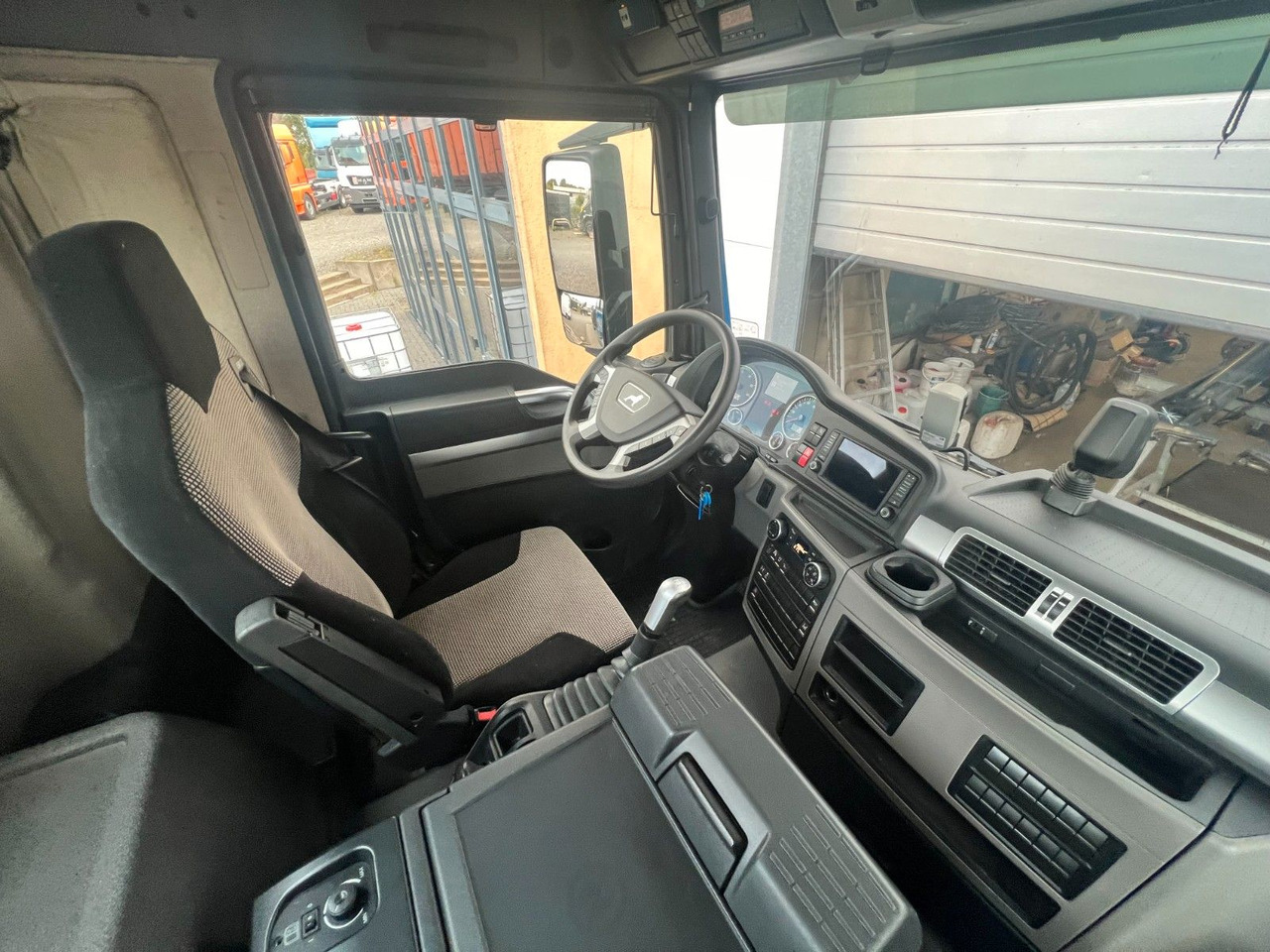 MAN 18.430 4X2 Meiller 3. Seitenkipper Top Zustand - Самосвал: фото 5 MAN 18.430 4X2 Meiller 3. Seitenkipper Top Zustand - Самосвал: фото 5