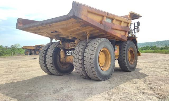 CAT 777F - Карьерный самосвал: фото 3 CAT 777F - Карьерный самосвал: фото 3