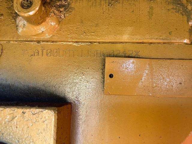 CAT D8T - Бульдозер: фото 2 CAT D8T - Бульдозер: фото 2