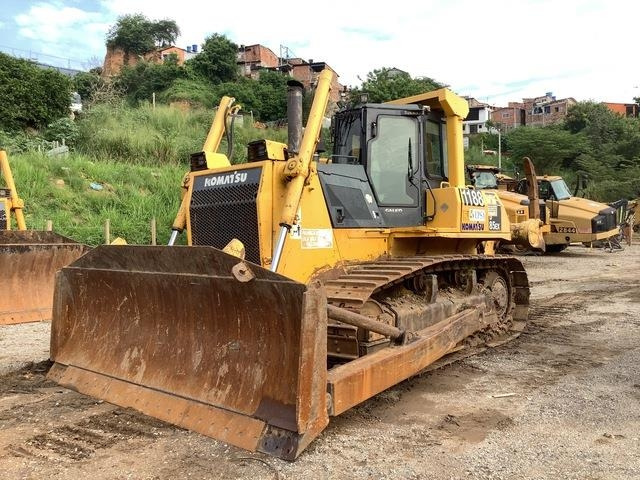 Komatsu D85EX-15 - Бульдозер: фото 1 Komatsu D85EX-15 - Бульдозер: фото 1