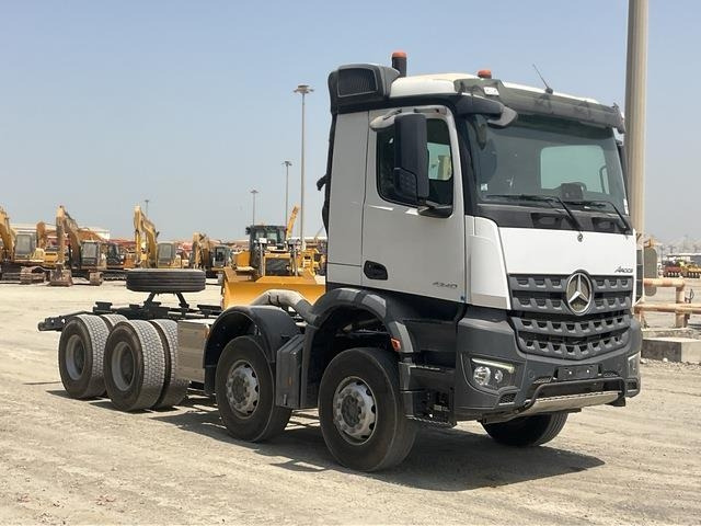 Mercedes-Benz Arocs 4240 - Грузовик-шасси: фото 4 Mercedes-Benz Arocs 4240 - Грузовик-шасси: фото 4