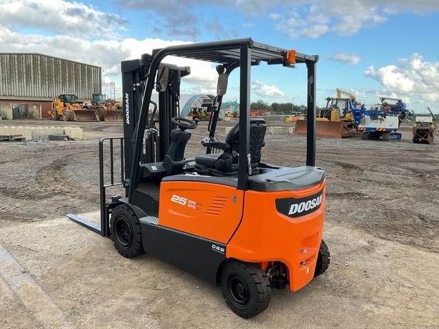 Doosan B25X-7 PLUS - Электропогрузчик: фото 2 Doosan B25X-7 PLUS - Электропогрузчик: фото 2