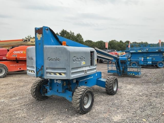 Genie S45 - Телескопический подъемник: фото 3 Genie S45 - Телескопический подъемник: фото 3