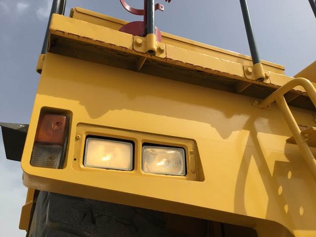 Карьерный самосвал Komatsu HD785-5: фото 11