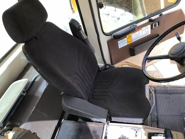 Карьерный самосвал Komatsu HD785-5: фото 16