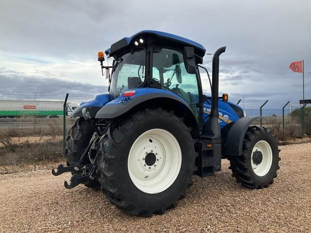 New Holland T6.145 - Трактор: фото 3 New Holland T6.145 - Трактор: фото 3