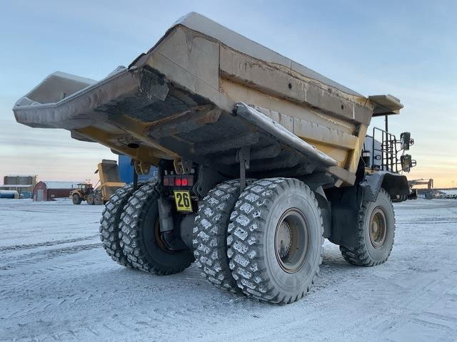 Komatsu HD605-7EO - Карьерный самосвал: фото 3 Komatsu HD605-7EO - Карьерный самосвал: фото 3