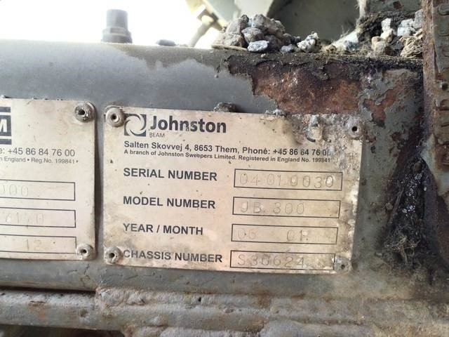 Mitsubishi Canter - Подметально-уборочная машина: фото 5 Mitsubishi Canter - Подметально-уборочная машина: фото 5