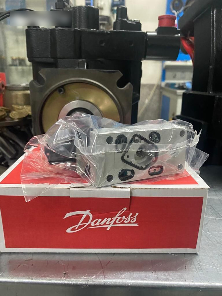 Danfoss MOOG Valfi Sauer-Danfoss MCV116G4201 for BOMAG construction roller - Гидравлика для Катков: фото 3 Danfoss MOOG Valfi Sauer-Danfoss MCV116G4201 for BOMAG construction roller - Гидравлика для Катков: фото 3