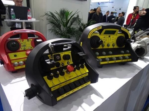 Kumanda Yönetimi Mekanizmaları - Приборная панель для Экскаваторов: фото 1 Kumanda Yönetimi Mekanizmaları - Приборная панель для Экскаваторов: фото 1