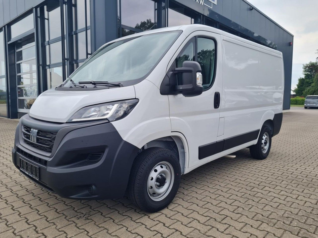 Fiat Ducato 30 Kasten L1H1 KLIMA PDC Werkstatteinrich - Легковой фургон: фото 2 Fiat Ducato 30 Kasten L1H1 KLIMA PDC Werkstatteinrich - Легковой фургон: фото 2