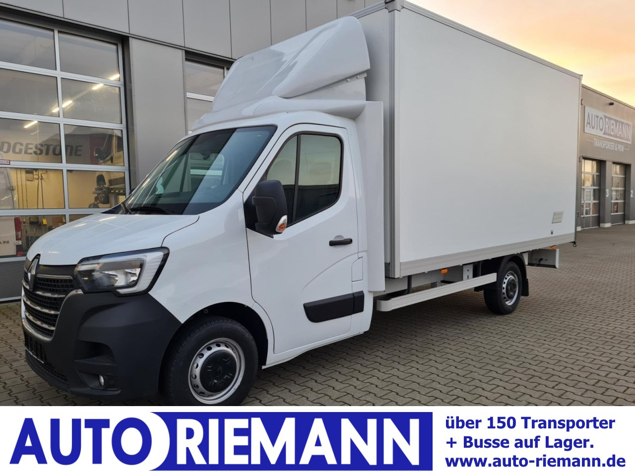 Renault Master 3.5t Möbel Koffer KLIMA LUFTFEDERUNG TEMPOMAT - Фургон с закрытым кузовом: фото 1 Renault Master 3.5t Möbel Koffer KLIMA LUFTFEDERUNG TEMPOMAT - Фургон с закрытым кузовом: фото 1