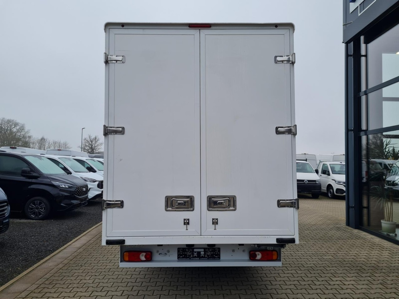 Renault Master 3.5t Möbel Koffer mit 10 Pal. Plätze TEMPOMAT - Фургон с закрытым кузовом: фото 5 Renault Master 3.5t Möbel Koffer mit 10 Pal. Plätze TEMPOMAT - Фургон с закрытым кузовом: фото 5